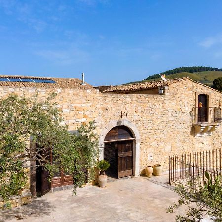 Masseria Fortificata Lo Zafferaneto Buccheri Екстер'єр фото